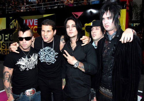 avenged_sevenfold--large-msg-117053083227.jpg