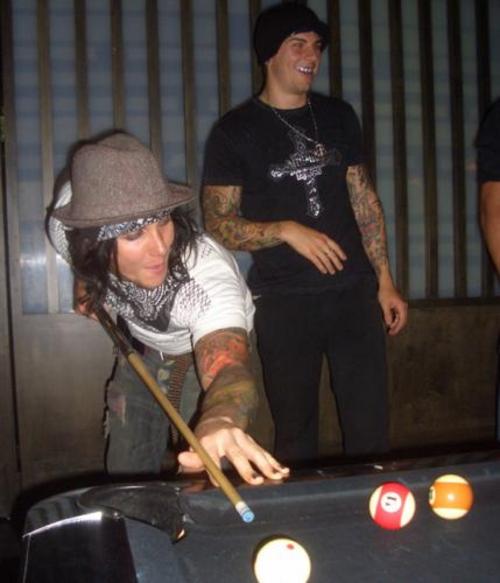 Syn_and_Matt_playing_pool--large-msg-116830445409.jpg